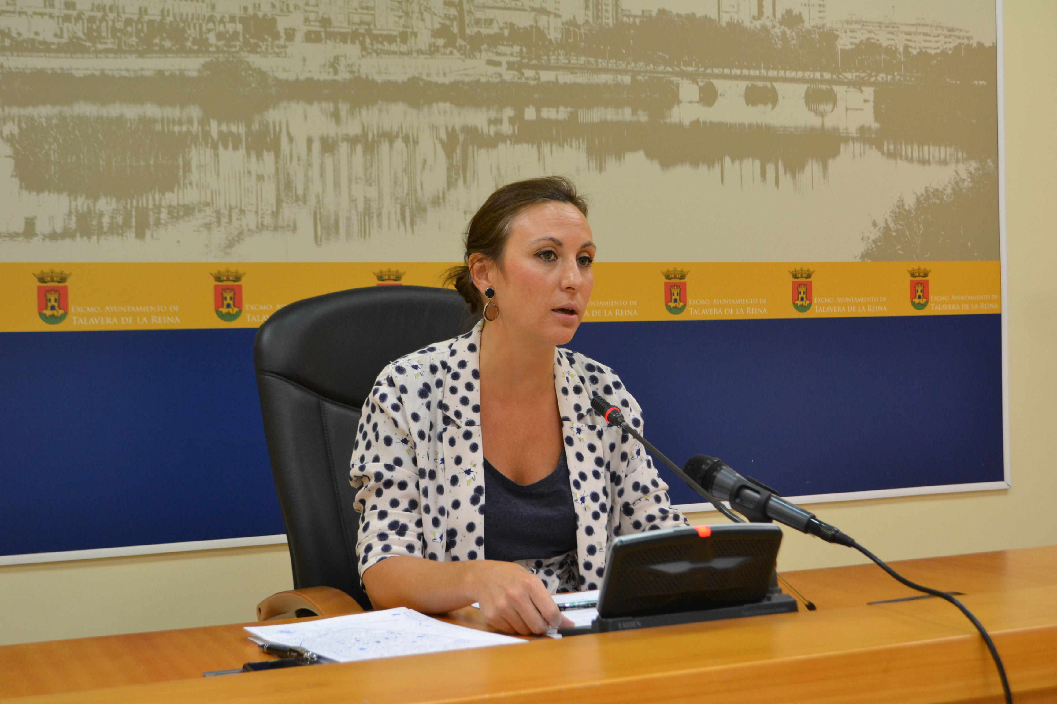 La portavoz del equipo de Gobierno, María Rodríguez en rueda de prensa